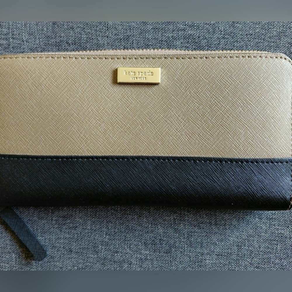 Kate Spade Wallet Black and Tan